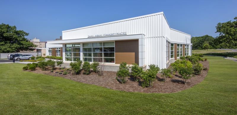 Small Animal Community Practice Service Building